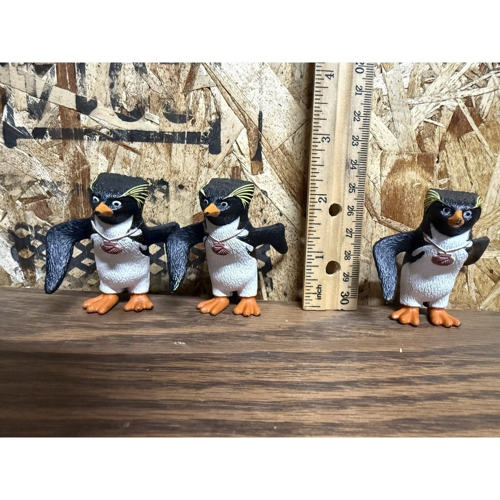 2006 McDonalds Happy Feet Lovelace Penguin Rolling Toy Figures Lot of 3